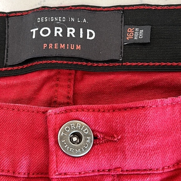 Torrid Premium Plus Sky High Skinny Jeans w/Rubber in Waistband Berry Red sz.16R - Picture 4 of 9
